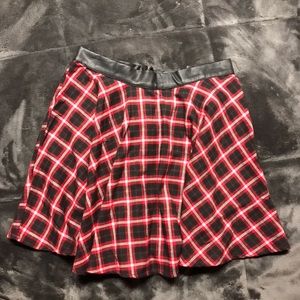 Forever21 plaid skirt ✨